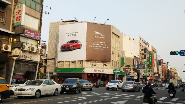 N-0423壁面廣告牆-台南市東寧路323號-東寧路商圈、火車站、成功大學商圈廣告看板